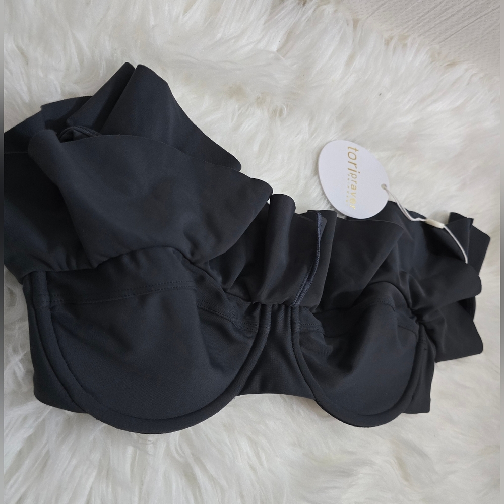 Tori Praver Swimsuit Top Size Medium NWT